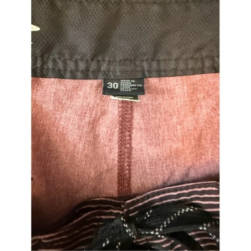 O'Neill Mauve Stripe Accent Hybrid‎ Board Shorts Size 30 Coastal Gorpcore Surf